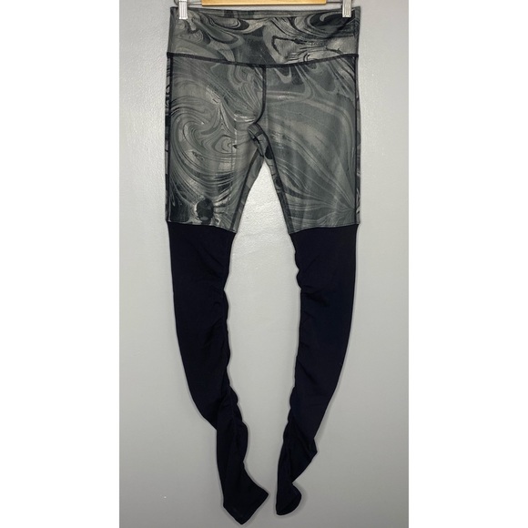 ALO Marble Print Goddess Leggings - Picture 2 of 8